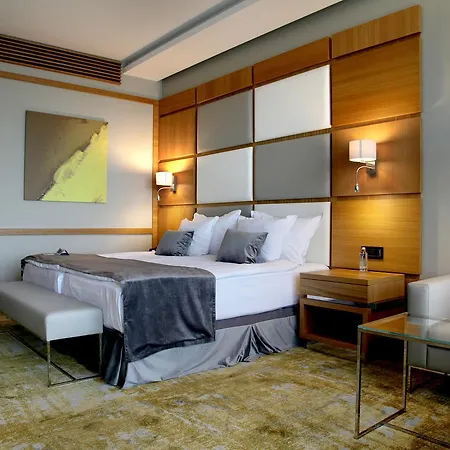 Hotel Merit Grand Mosta & Casino