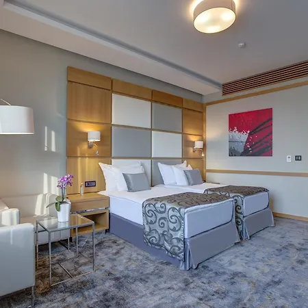 Merit Grand Mosta & Casino 5*