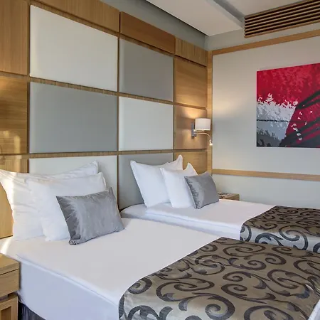 Merit Grand Mosta & Casino Hotel