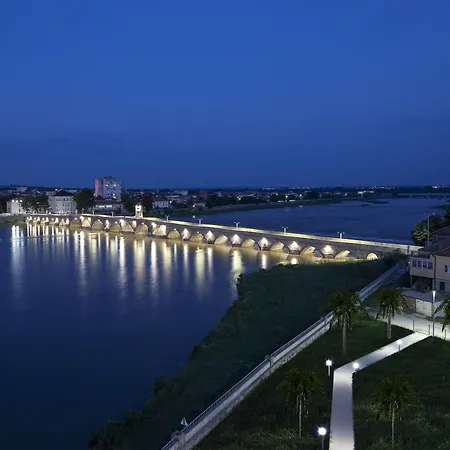 Merit Grand Mosta & Casino 5*